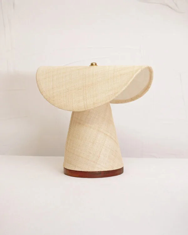 CHAPELLE TABLE LIGHT
